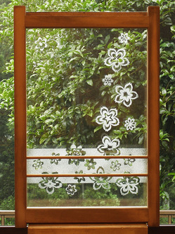窓「春のパターン」